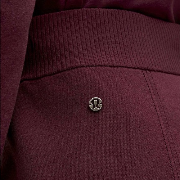 Lululemon Ribbed-Knit Mini Skirt Garnet - Picture 2 of 8